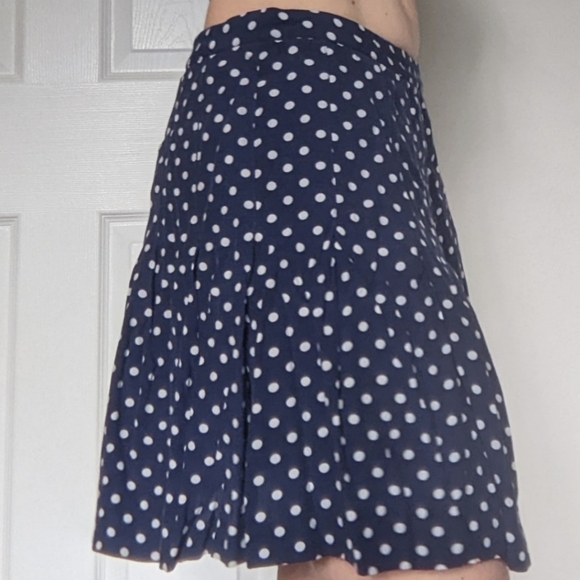 Hollister dark blue dot skirt - Picture 3 of 11